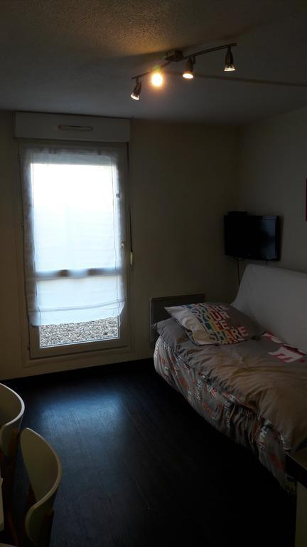 Studio Au Calme Apartment Deville-les-Rouen Exterior photo